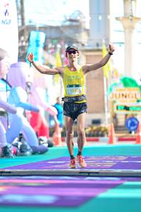 BIB: 2002
                            <button type="button" onclick="openModal(24886397)" class="btn btn-primary btn-sm float-right btn-popup" data-toggle="modal" data-target=".modal-high-quality">
                        <i class="fas fa-shopping-cart"></i> Add to Cart
                    </button>
                                            <button type="button" onclick="isThisMe(24886397, true)" class="btn btn-success btn-sm float-right btn-popup btn-isme hidden" data-toggle="tooltip" data-placement="bottom" title="นี่คือรูปของคุณใช่ไหม คลิกที่นี่เพื่อเอาเข้าอัลบั้ม">
                        <i class="fas fa-plus"></i> Add to album
                    </button>
                    <button type="button" onclick="isThisMe(24886397, false)" class="btn btn-warning btn-sm float-right btn-popup btn-isnotme hidden">
                        <i class="fas fa-ban"></i> Remove from album
                    </button>